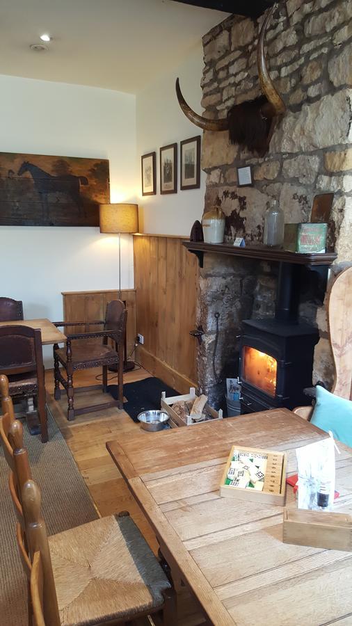 Horse And Groom Moreton-in-Marsh Ngoại thất bức ảnh